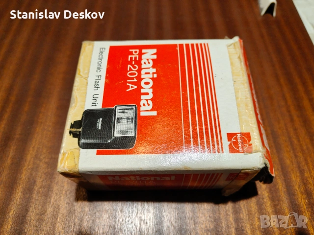 професионална фото светкавица, снимка 2 - Светкавици, студийно осветление - 53597787