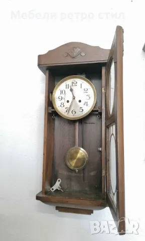 Старинен часовник в отлично състояние. Запазен за годините си, работи отлично., снимка 2 - Антикварни и старинни предмети - 49889978