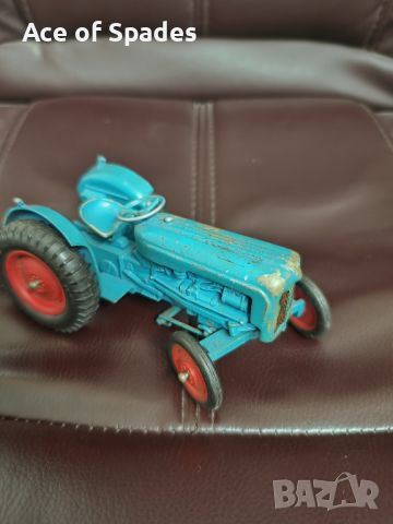 Стара Метална Играчка Трактор, снимка 5 - Колекции - 45902008