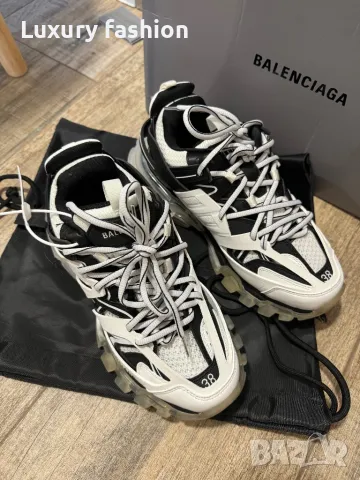 Дамски маратонки Balenciaga , снимка 2 - Маратонки - 47480559