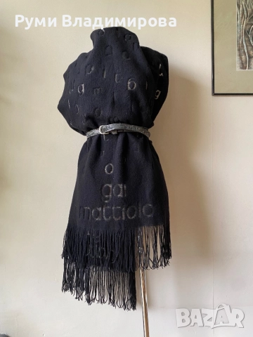 Черен шал Gai Mattiolo/ голям шал тип одеало, снимка 2 - Шалове - 48875162