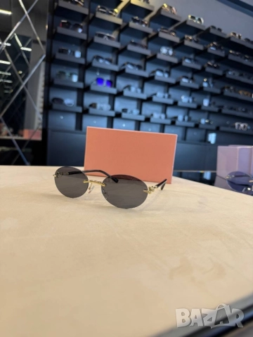 очила с черен обикновен калъф и ув защита cartier gucci fendi , снимка 16 - Слънчеви и диоптрични очила - 51896834