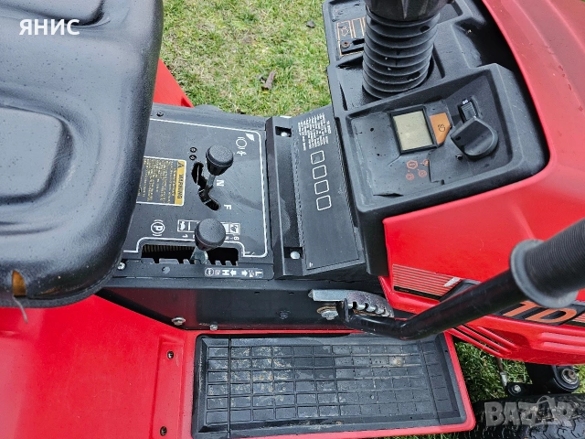 ТРАКТОРНА КОСАЧКА 16.К.С.MTD. ДВУЦИЛИНДРОВА , снимка 15 - Градинска техника - 53248380