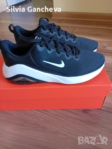 Дамски маратонки Nike