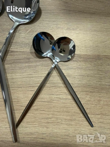 Комплект прибори за хранене в сребрист цвят от 24 части с луксозен дизайн и магнитна кутия, снимка 5 - Други - 53256204