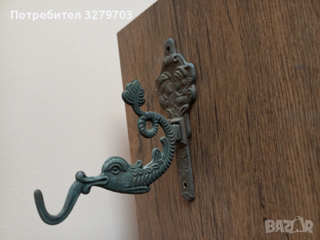 Антична закачалка , снимка 2 - Антикварни и старинни предмети - 53710375