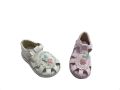 Детски сандали със зайче (001) - 2 цвята, снимка 1 - Детски сандали и чехли - 45295759