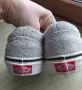 Vans детски кецове, 34.5 номер, сиви, чисто нови. Забележка - едната обувка е по-избеляла от другата, снимка 4