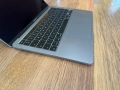13.3' Apple MacBook Pro M1 2020 Space Grey 16GB RAM/256 GB SSD - Батерия 14ч., снимка 9