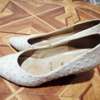 Дамски обувки номер 35, снимка 1 - Дамски ежедневни обувки - 45699572