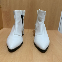Дамски боти, снимка 2 - Дамски обувки на ток - 44939566