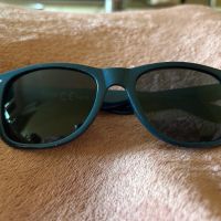 Слънчеви очила със синя рамка, снимка 2 - Слънчеви и диоптрични очила - 45683001