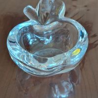 Винтидж френски кристален пепелник с форма на ябълка на Verrerie Cristallerie de Vannes-le-Châtel, снимка 2 - Колекции - 45433972