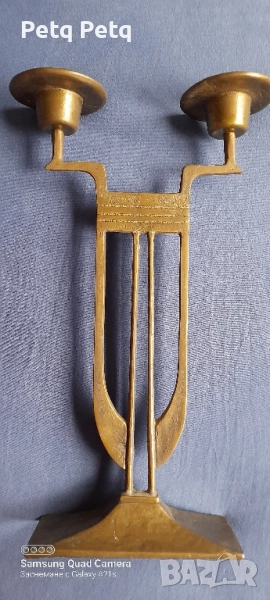 бронзов масивен стар свещник , снимка 1