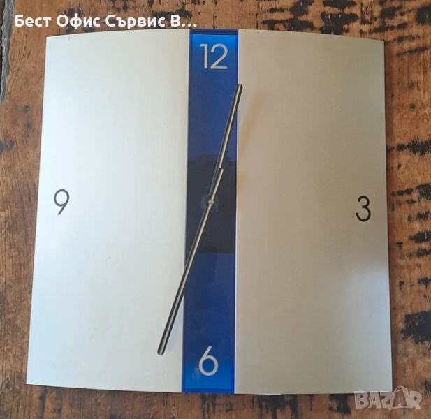 часовник стенен алуминиев сребро със синьо Хенкелс Henkels дизайнерски Германия, снимка 1