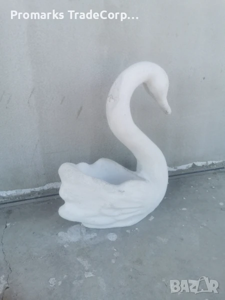 Лебед от бетон, снимка 1