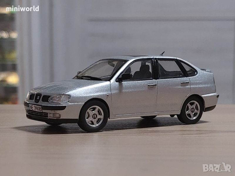 SEAT Córdoba 2000 - мащаб 1:43 на Salvat моделът е нов в блистер, снимка 1