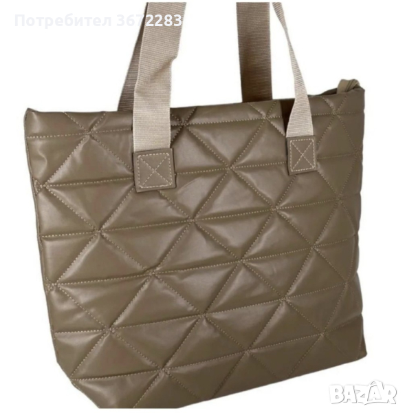 Дамска капитонирана чанта от еко кожа - супер удобна подходяща за ежедневието, снимка 1