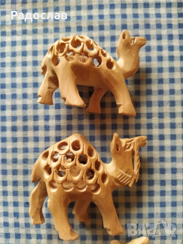 дървени фигурки Камила, снимка 3 - Декорация за дома - 54209486