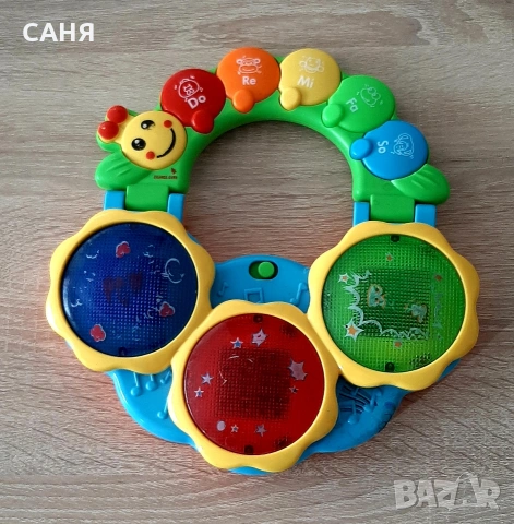 Mузикална играчка със светлини и мелодии