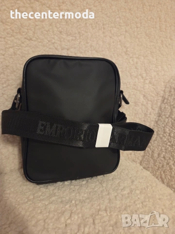 Черна гумирани чанта , снимка 6 - Чанти - 53725613