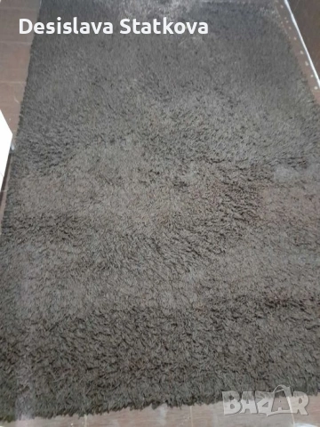 Продавам килим 