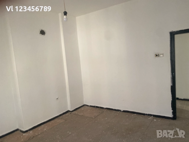 Продава се 4-стаен апартамент 158 кв.м в Центъра на Пловдив – четири изложения, два балкона, изба, снимка 10 - Апартаменти - 52378878