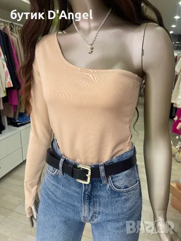 блуза с един ръкав в бежов цвят