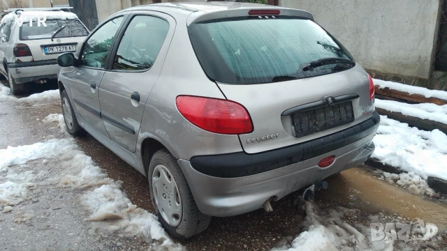 На части Пежо Peugeot 206 1.1 и 1.4, снимка 6 - Автомобили и джипове - 54261526