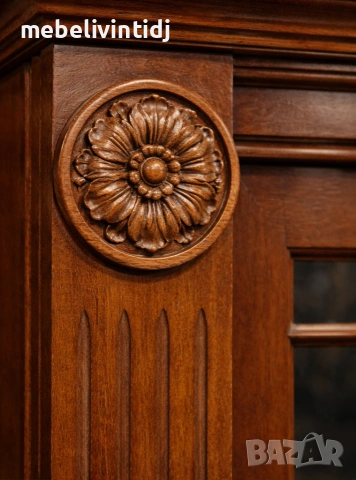 Витрина-шкаф Chesterfield махагон, снимка 5 - Секции и витрини - 53432459