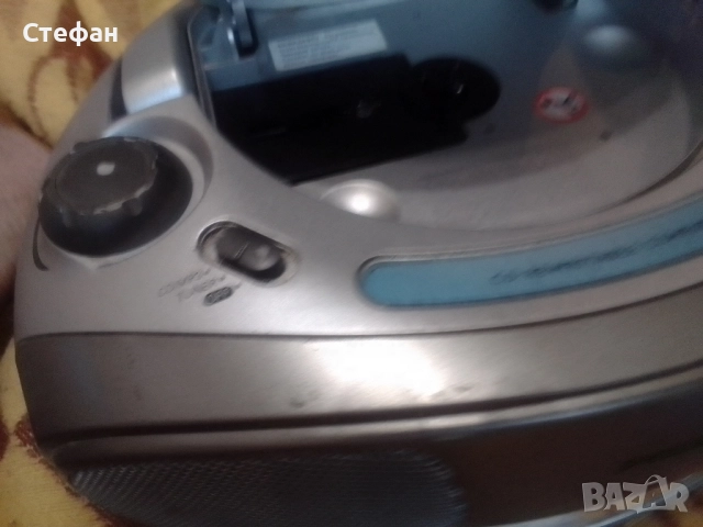 Радио приемник и CD player Phillips , снимка 4 - Радиокасетофони, транзистори - 51685941