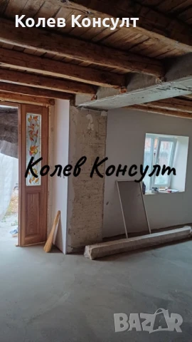 Продавам двуетажна къща в село Добрич , снимка 8 - Къщи - 51411187
