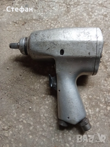 Пневматичен ударен пистолет Desoutter 240 Drive , снимка 2 - Други инструменти - 52153812