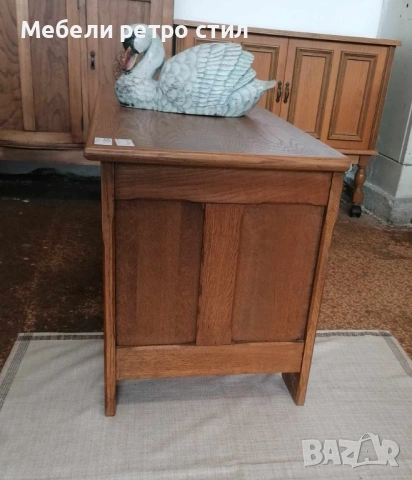 Красив дървен скрин / ракла изработен от масивно дърво с ръчно изработени орнаменти и резба. , снимка 2 - Шкафове - 54218395