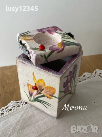 Кутия свещник-Пролетни минзухари! 💜🧡💚