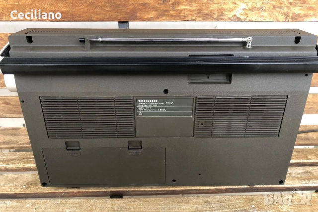 Радиокасетофон Telefinken cr-30, снимка 7 - Радиокасетофони, транзистори - 54149341