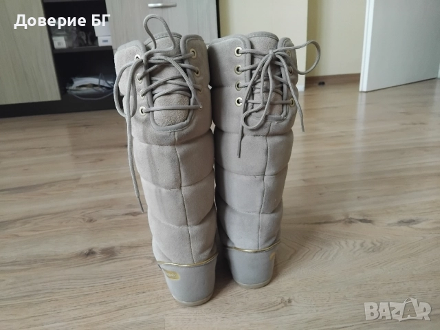 ❄️ Дамски зимни ботуши Adidas – номер 38 ❄️ Продавам оригинални дамски ботуши , снимка 2 - Дамски ботуши - 52195395