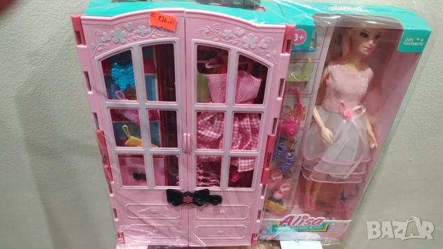 Барби с гардероб дрехи и обувки , снимка 2 - Кукли - 52598956