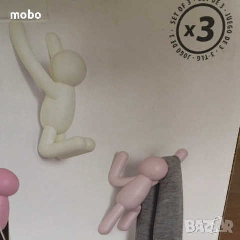 Закачалки  UMBRA - с форма на човечета - 3 броя, цвят бял,бледо розов и розов, снимка 3 - Закачалки - 51580432