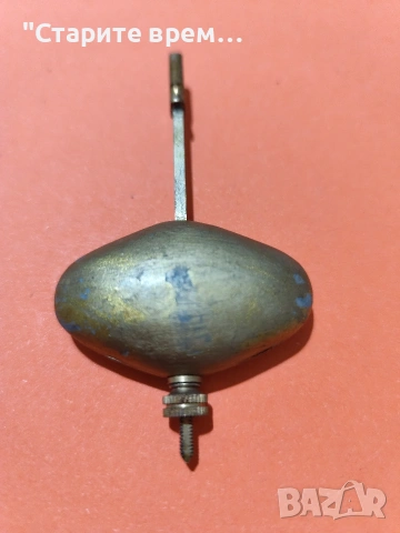 МАХАЛО за НАСТОЛЕН ЧАСОВНИК