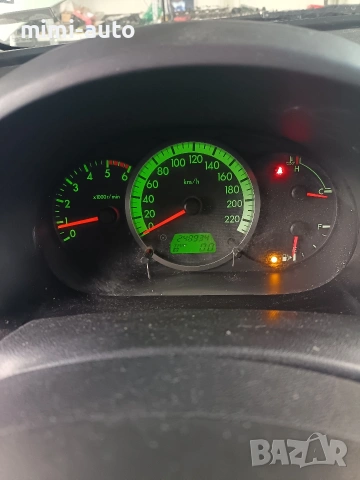 Mazda 5 2.0cd На Части, снимка 10 - Автомобили и джипове - 53683590