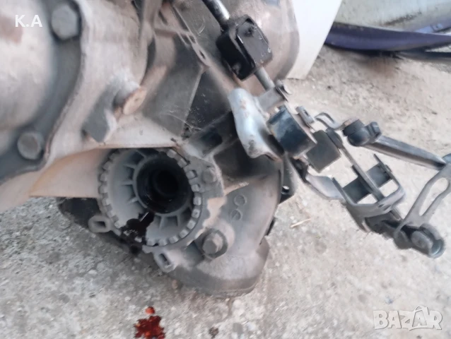 Скоростна кутия Opel Astra G 1.6 101, снимка 4 - Части - 51235345