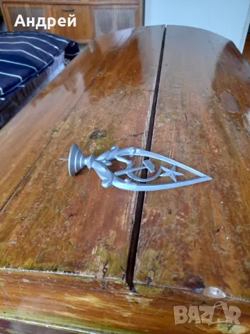 Стар връх за знаме