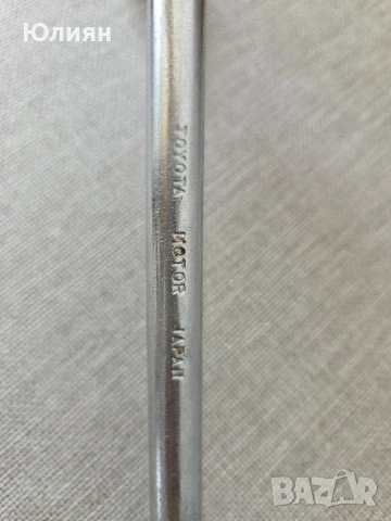 Ключ за гуми ,Тойота , снимка 3 - Аксесоари и консумативи - 51224207