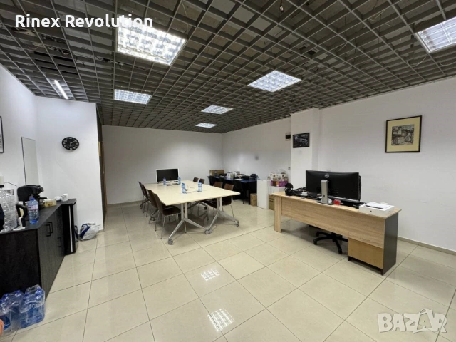Офис помещение под наем в Центъра, снимка 4 - Офиси - 53891502