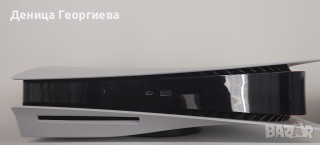 Продавам като нов PS5-ДИСК с 2 джойстикa-гаранция до 10.2025г., снимка 1 - PlayStation конзоли - 45095021