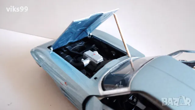 Welly 1963 Chevrolet Corvette - Мащаб 1:24, снимка 3 - Колекции - 48589446