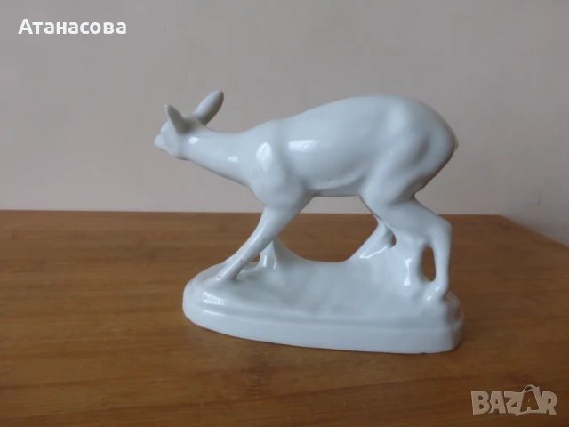 Българска порцеланова фигура Сърна Сърничка Изида 1968 г, снимка 5 - Декорация за дома - 50752482