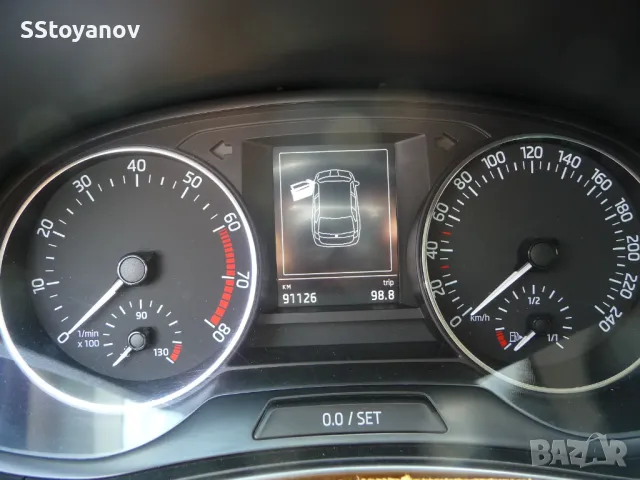 Skoda Fabia 1.0 MPI/LPG - Style, снимка 10 - Автомобили и джипове - 50240462