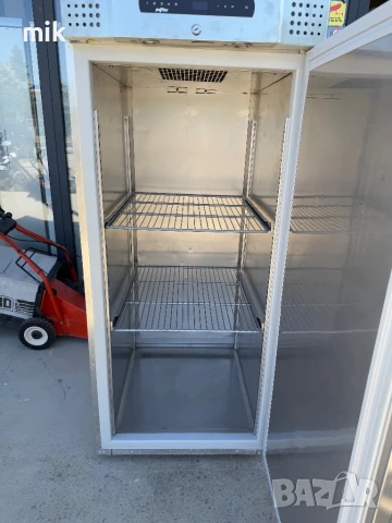 2в1 Професионален хладилник И фризер Gram , снимка 10 - Фризери - 50778977